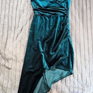 Chic One-Shoulder Velvet Dress in Teal